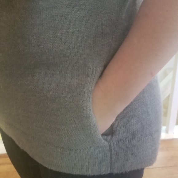 New York & Company Short Sleeve sweater - Picture 3 of 6